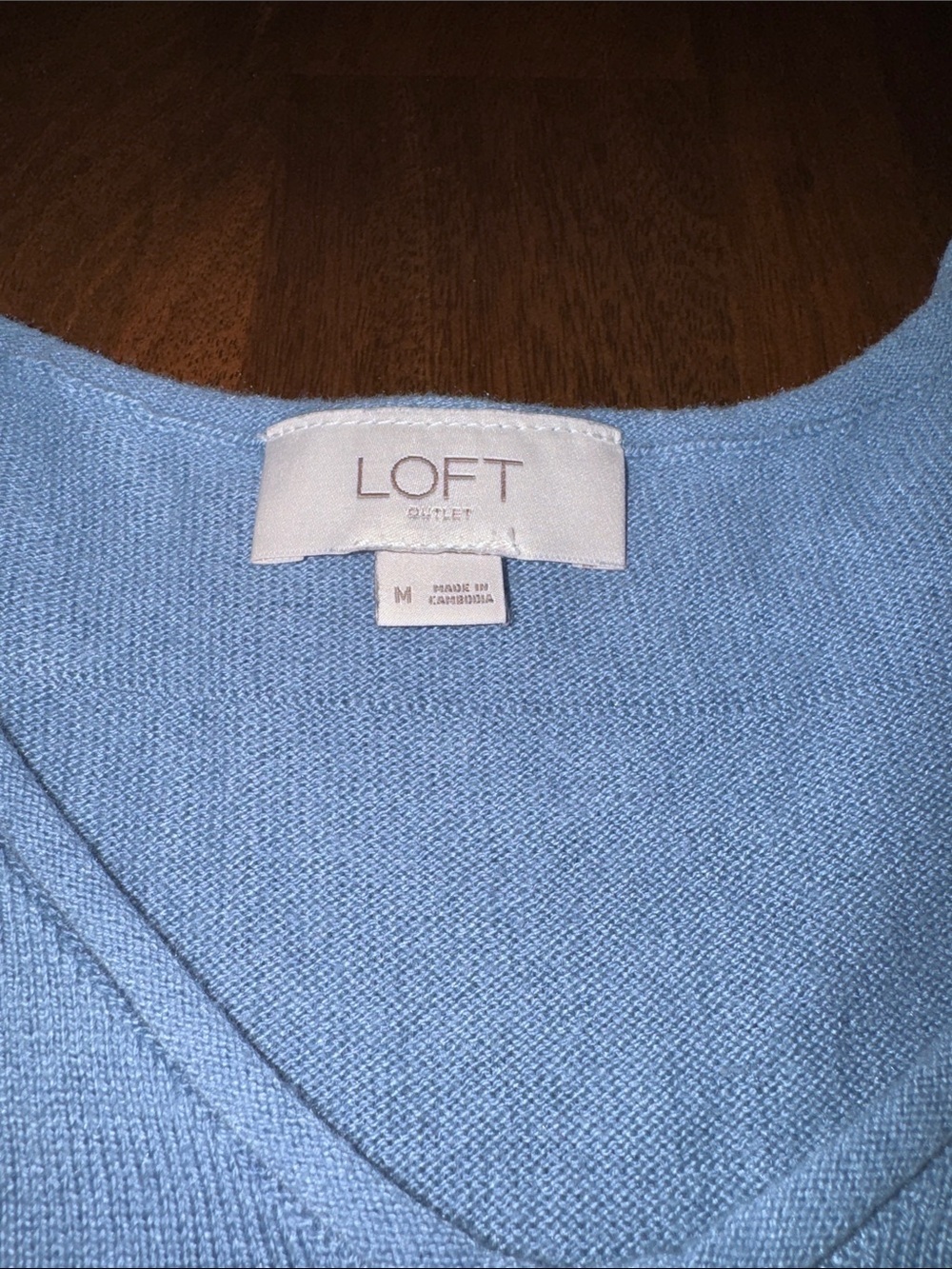 LOFT Outlet Light Blue V-Neck Lightweight Pullover Cotton Blend Sweater - Picture 2 of 8